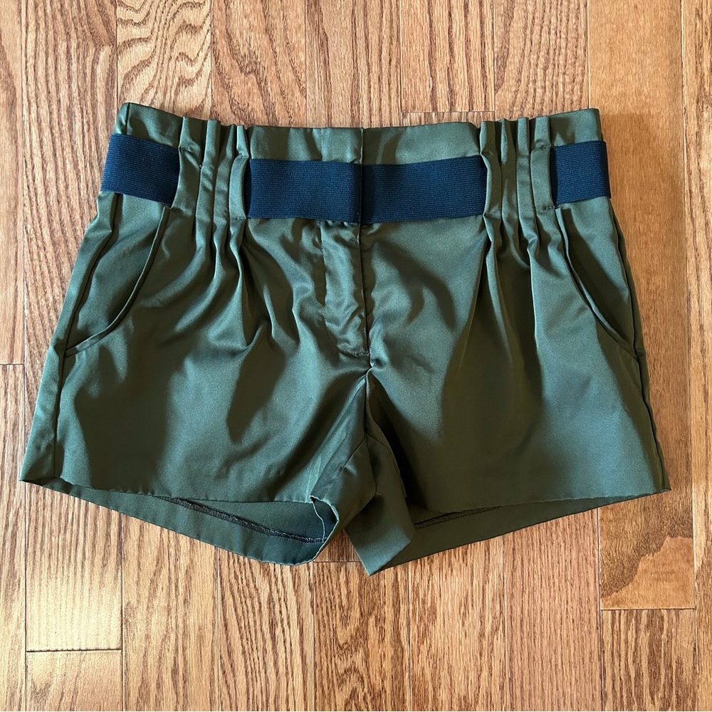 Jennifer Lopez | green shorts | size 4